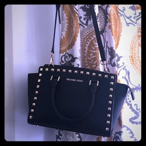 Black Michael Kors Crossbody HTF🍉Studs